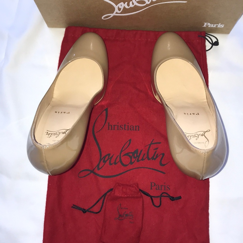 Christian Louboutin nude platform pump 38